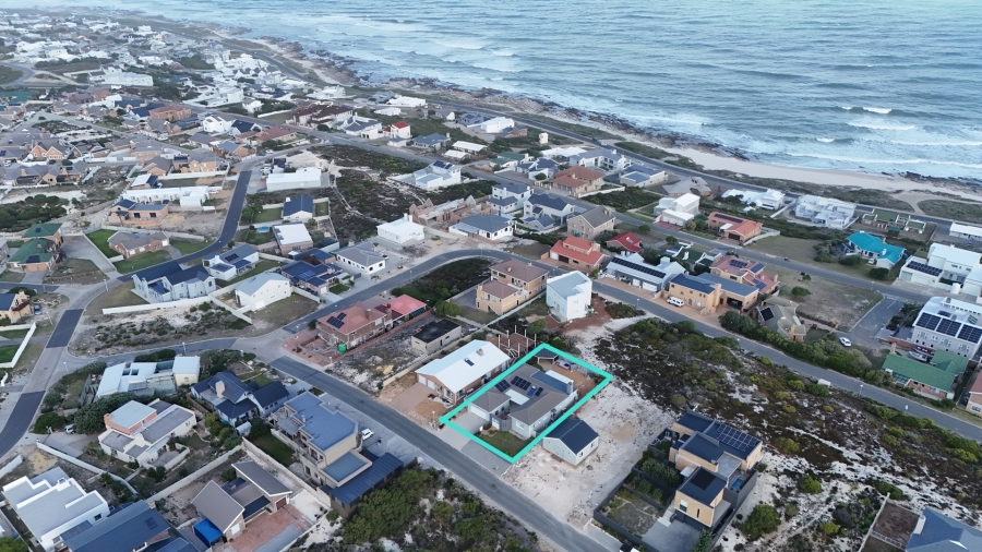 4 Bedroom Property for Sale in Oceanview Heights Western Cape